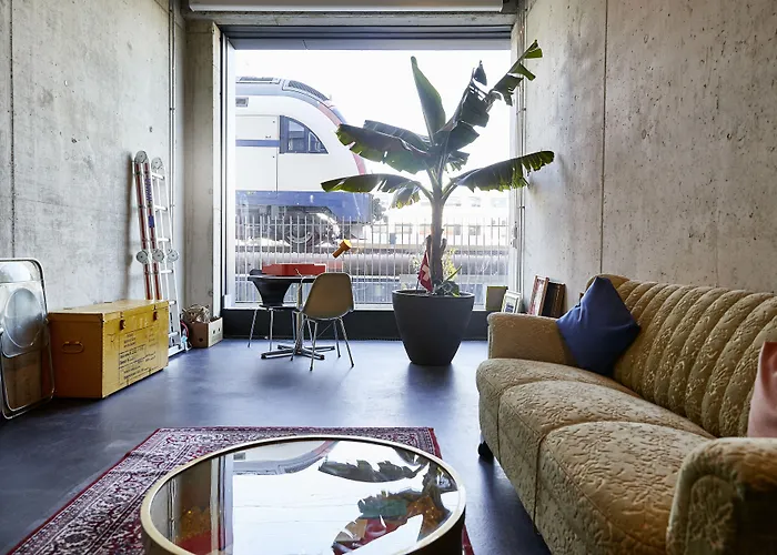 25hours Langstrasse 4*