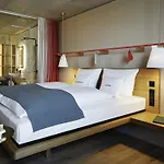 25hours Langstrasse 4*