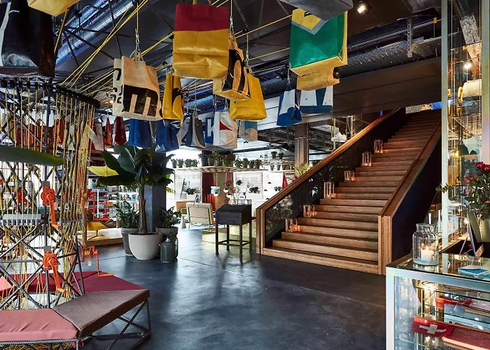 25 آورز آم هاوبتباهنهوف فندق