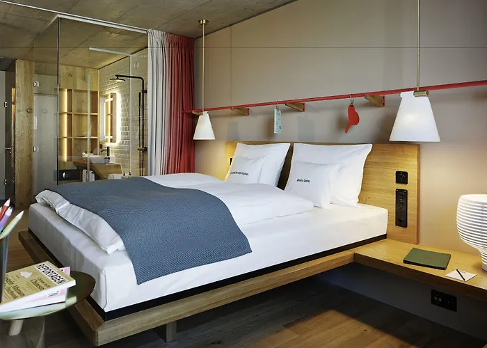 25hours Langstrasse Отель 4*